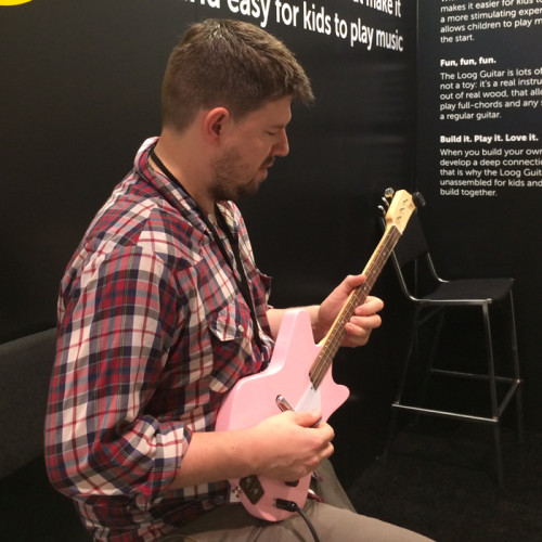 Trying the Electric Loog Guitar at Summer NAMM